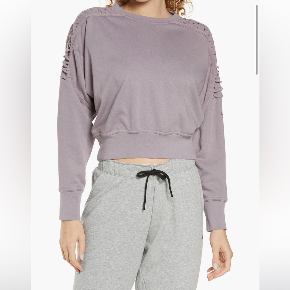 💗Host Pick ✨✨ NWOT Nike Therma Fleece Crop Sweatshirt Size Small
